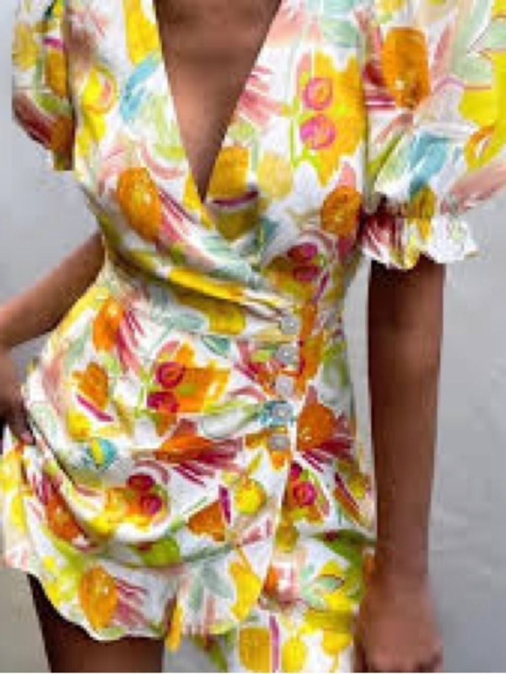 Women's Runaway V-Neck Wrap Zola Mini Dress in Citrus  Print. Size 6 - Picture 5 of 11